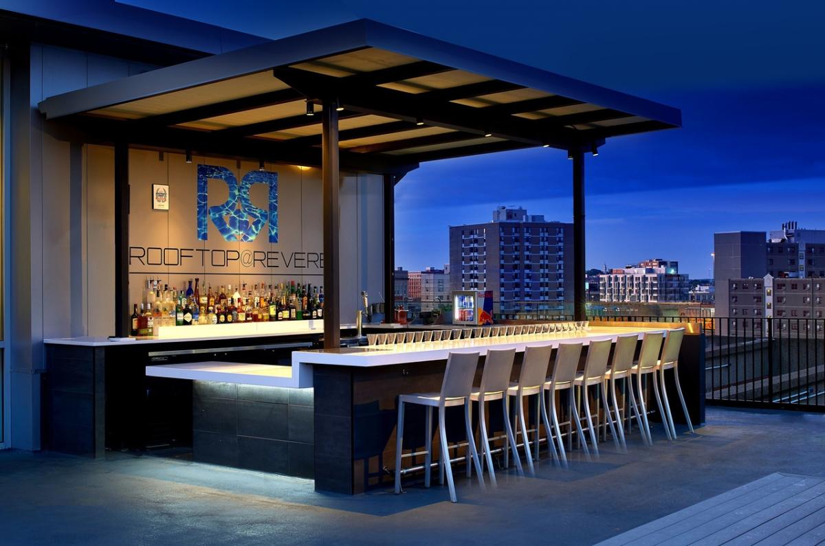 Rooftop-Bar